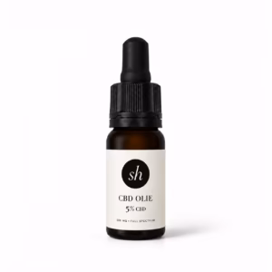 Bruin glazen pipetflesje met milde 5% CBD olie en een wit etiket op een schone achtergrond